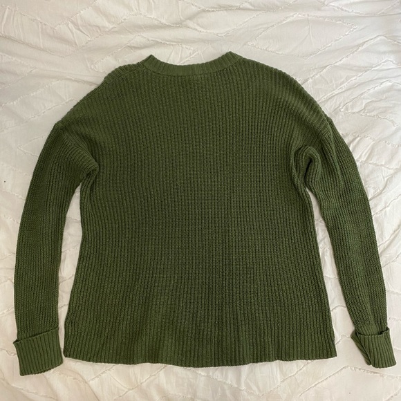 American eagle olive green sweater - Picture 3 of 3